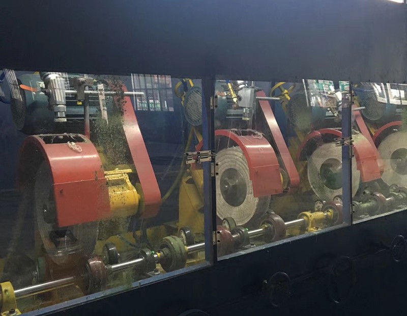 1659431585388211.jpg 圓管自動拋光機1.jpg